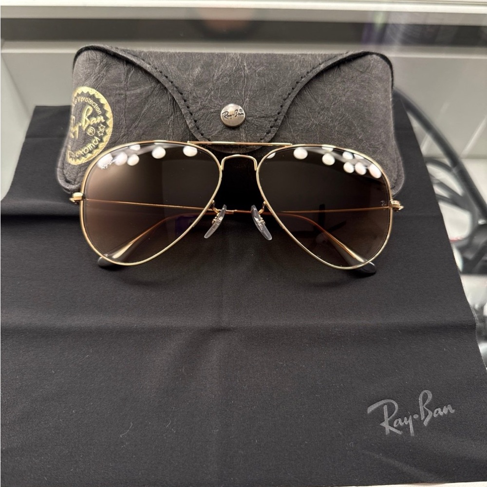 Ray-Ban Gold Aviator Sunglasses with Brown Lenses